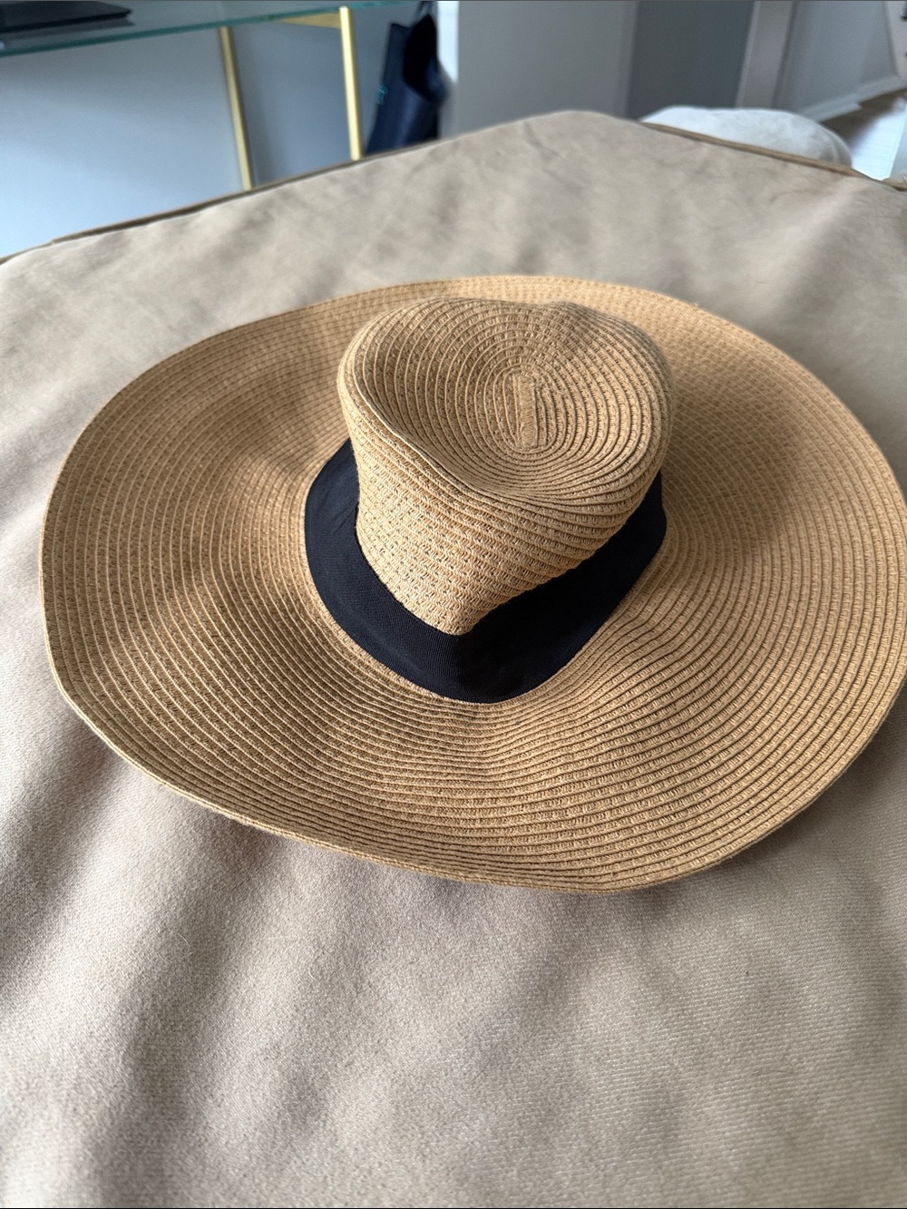 Nordstrom Tan Straw Sun Hat with Black Band